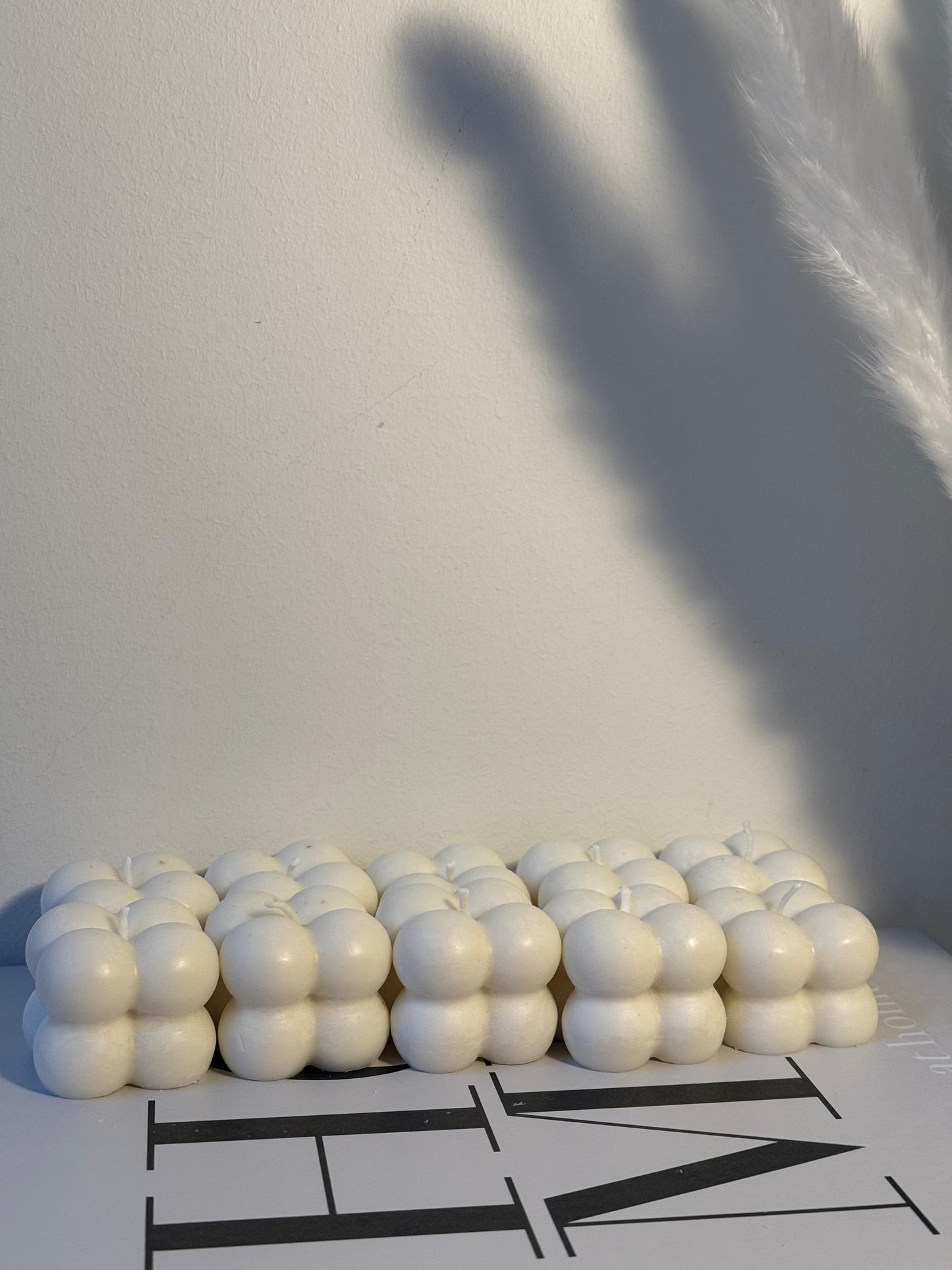 MINI BUBBLES . CANDLE